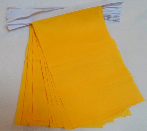 GUIRNALDA 12 metros 20 BANDERAS UNICOLOR AMARILLO 45x30cm - BANDERA AMARILLA 30 - Imagen 1 de 2