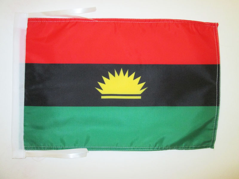 BANDERA de la REPÚBLICA DE BIAFRA 45x30cm - BANDERINA DE BIAFRA EN NIGERIA 30 x - Imagen 1 de 2